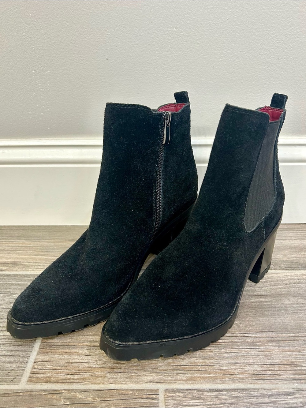 Franco Sarto L-Trent Black Suede Chelsea Ankle Boots Heavy Lug Sole 7.5M